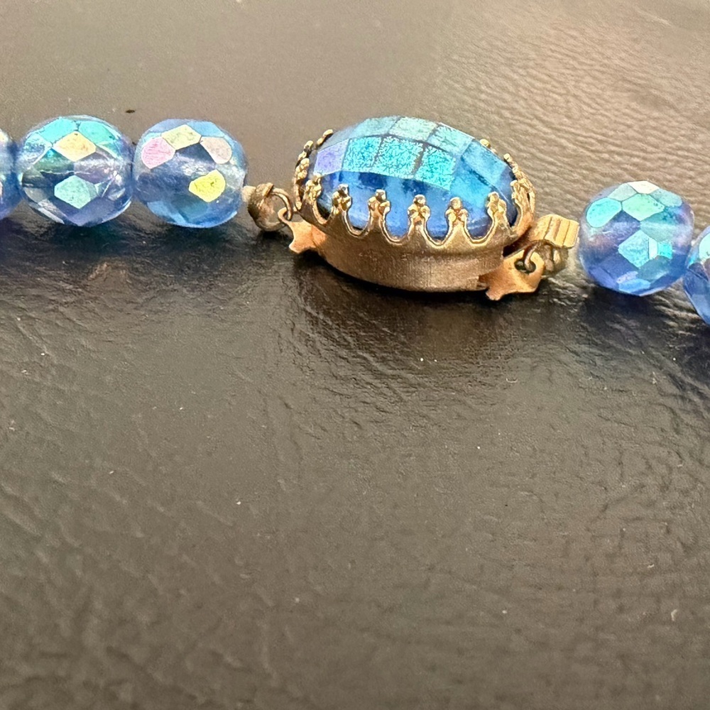 Blue Aurora Borealis Crystal Single Strand Necklace & Clip On Earring Set 1950’s - Picture 8 of 9